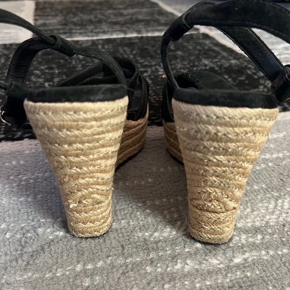 UGG strapped black wedge sandals size 8.5 - Picture 3 of 8